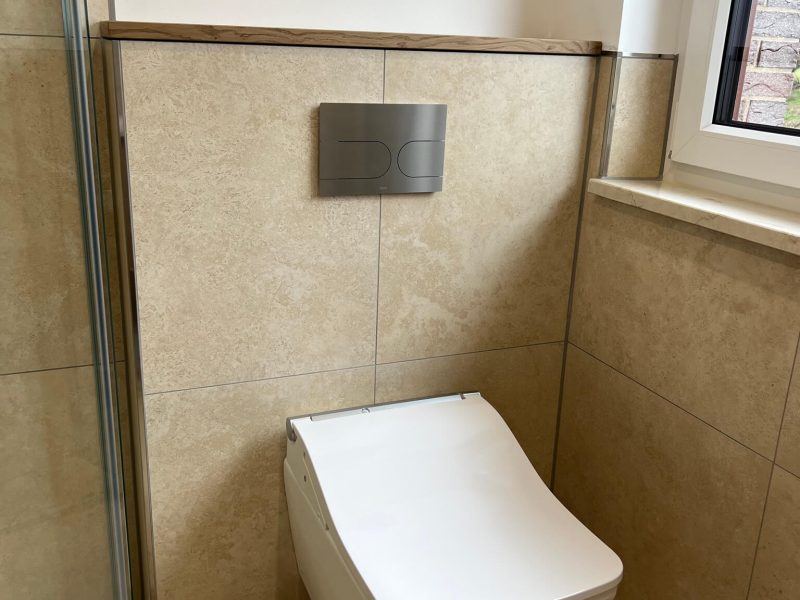 Barrierefreie-Komplettbadsanierung-im-Altbau-in-Weisendorf-3